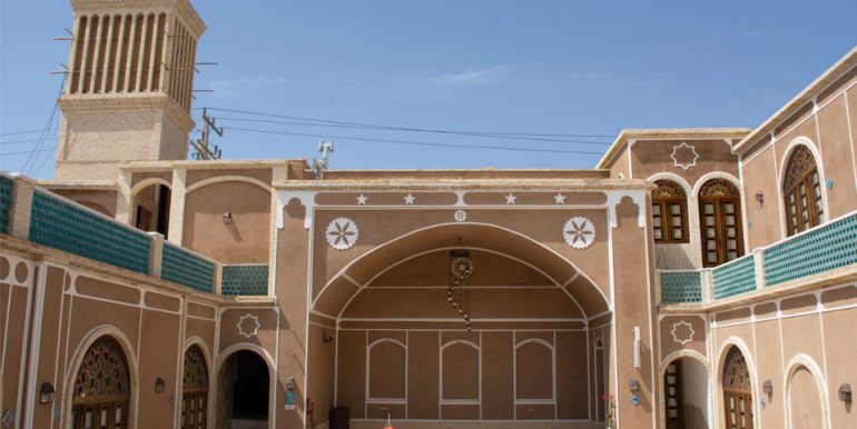 خانه سنتی آواسا یزد